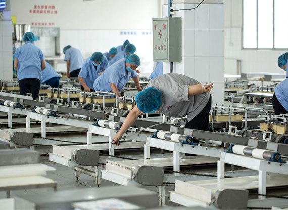 用技術贏得市場、以服務贏得客戶、用誠信贏得口碑